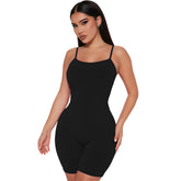 Lässiger Jumpsuit mit Fadenschlinge und Hüftlifting